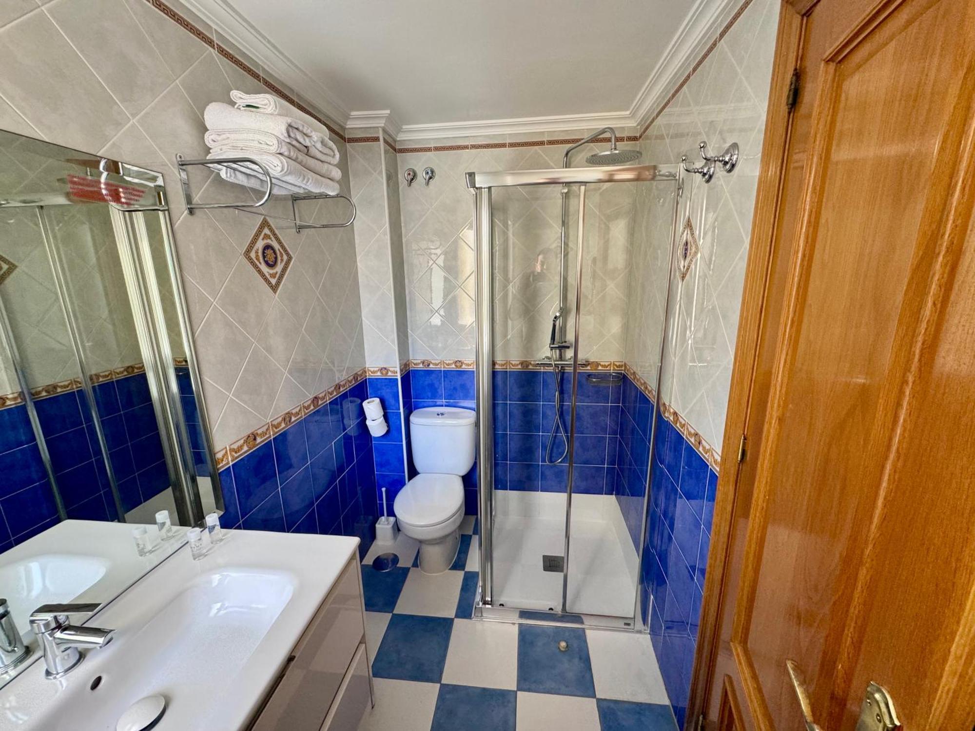 Apartamentos Nina De Oro Torremolinos Eksteriør billede