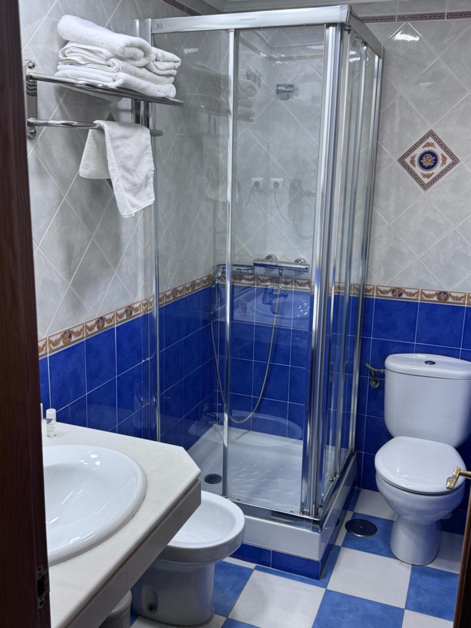 Apartamentos Nina De Oro Torremolinos Eksteriør billede