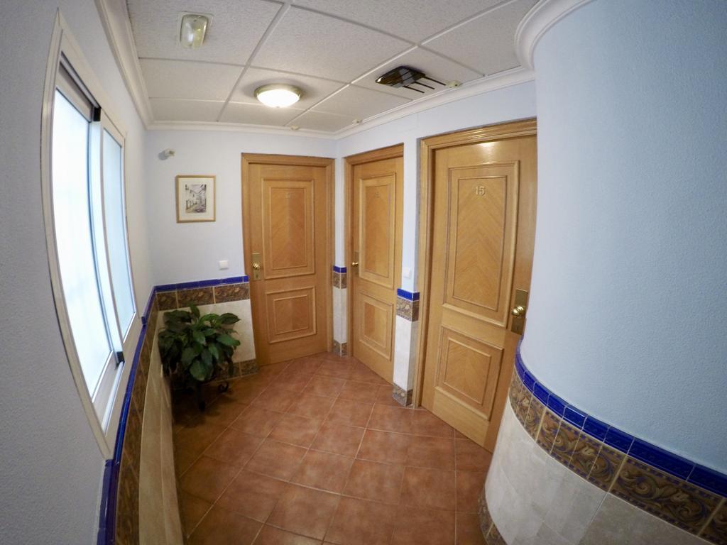 Apartamentos Nina De Oro Torremolinos Eksteriør billede