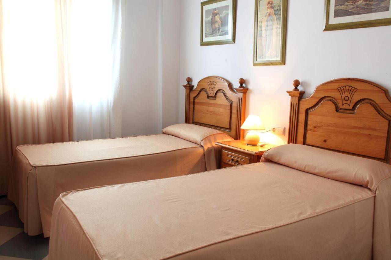 Apartamentos Nina De Oro Torremolinos Værelse billede